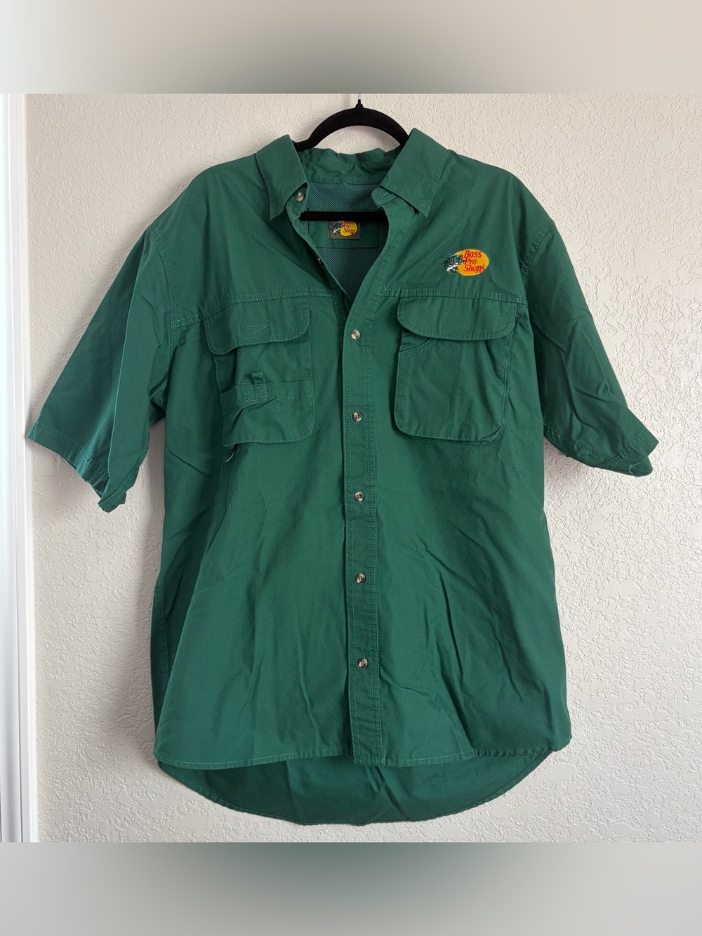 Bass Pro Shops Men's Size Large Green Short Sleeve Button Vented Fishing Shirt